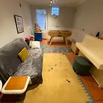 Au Bonheur Des *